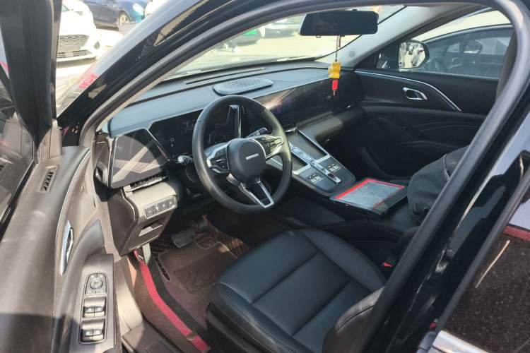 Used Haval Fierce Dragon Max 2023 1.5L Hi4 105 Four-Wheel Drive Navigation Edition Driver Seat