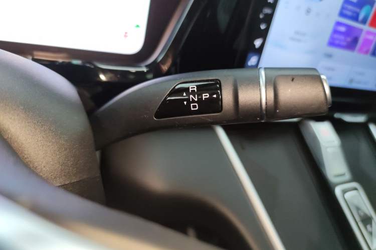 Used Haval Fierce Dragon Max 2023 1.5L Hi4 105 Four-Wheel Drive Navigation Edition Gear Lever