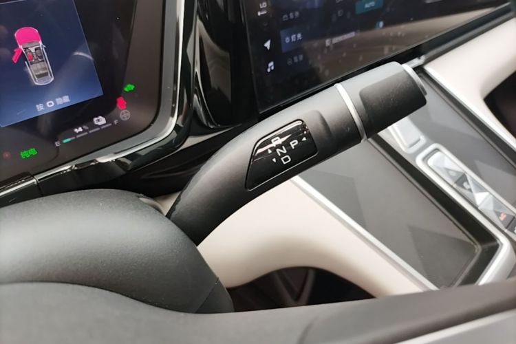 Used Haval Fierce Dragon Max 2023 1.5L Hi4 105 Four-Wheel Drive Navigation Edition Gear Lever