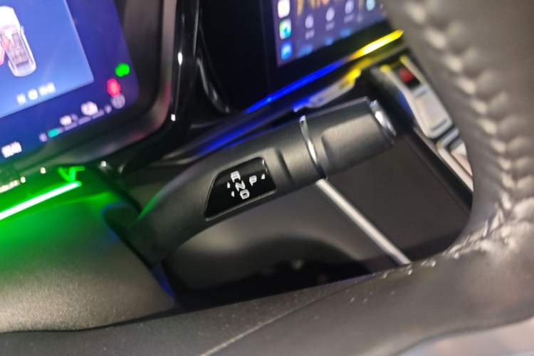 Used Haval Fierce Dragon Max 2023 1.5L Hi4 105 Four-Wheel Drive Navigation Edition Gear Lever