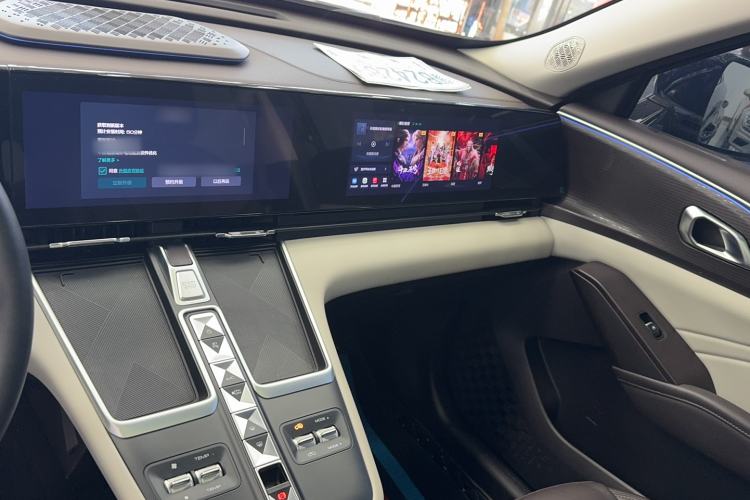 Used Haval Fierce Dragon Max 2023 1.5L Hi4 105 Four-Wheel Drive Navigation Edition Interior 3