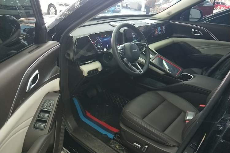 Used Haval Fierce Dragon Max 2023 1.5L Hi4 105 Four-Wheel Drive Navigation Edition Interior 3