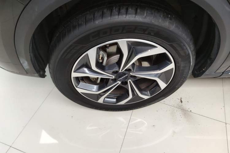 Used Haval Fierce Dragon Max 2023 1.5L Hi4 105 Four-Wheel Drive Navigation Edition Left Front Wheel Hub