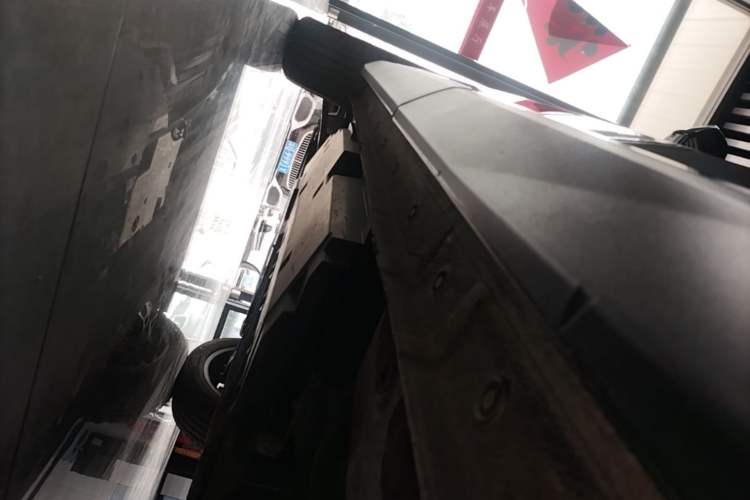 Used Haval Fierce Dragon Max 2023 1.5L Hi4 105 Four-Wheel Drive Navigation Edition Left Side Sill
