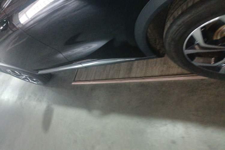 Used Haval Fierce Dragon Max 2023 1.5L Hi4 105 Four-Wheel Drive Smart Flagship Edition Left Side Sill
