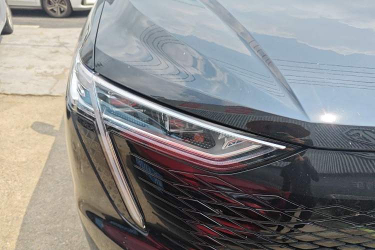 Used Haval Fierce Dragon Max 2023 1.5L Hi4 105 Four-Wheel Drive Navigation Edition Right Front Headlight