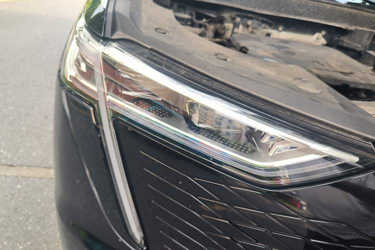 Used Haval Fierce Dragon Max 2023 1.5L Hi4 105 Four-Wheel Drive Navigation Edition Right Front Headlight