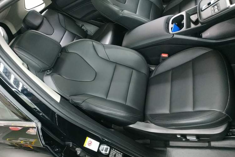 Used Haval Fierce Dragon Max 2023 1.5L Hi4 105 Four-Wheel Drive Smart Flagship Edition Right Front Seat