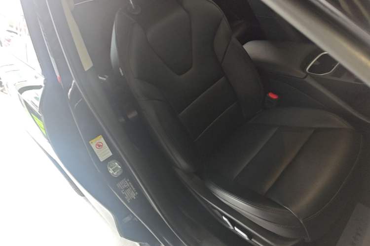 Used Haval Fierce Dragon Max 2023 1.5L Hi4 105 Four-Wheel Drive Navigation Edition Right Front Seat