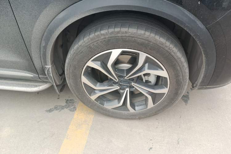 Used Haval Fierce Dragon Max 2023 1.5L Hi4 105 Four-Wheel Drive Navigation Edition Right Front Wheel Hub
