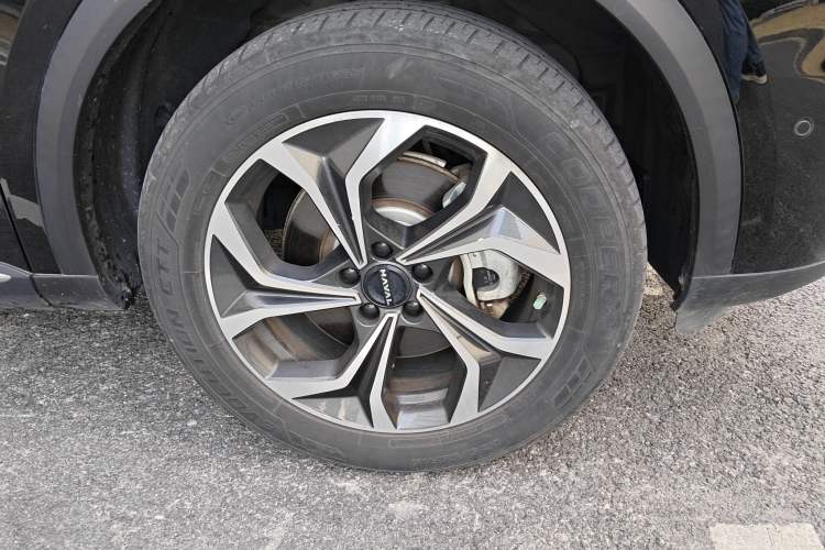 Used Haval Fierce Dragon Max 2023 1.5L Hi4 105 Four-Wheel Drive Smart Flagship Edition Right Front Wheel Hub