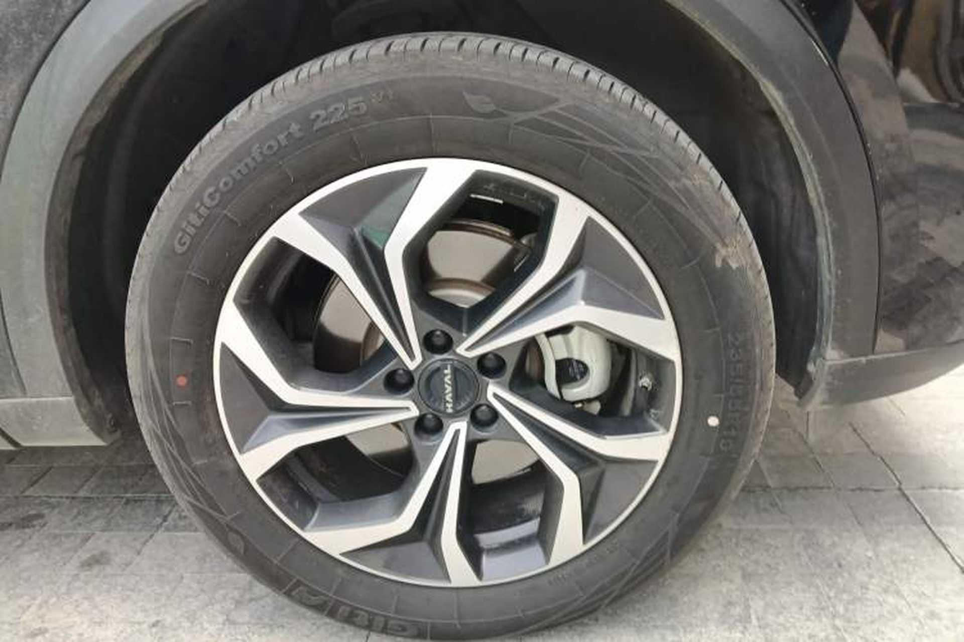 Used Haval Fierce Dragon Max 2023 1.5L Hi4 105 Four-Wheel Drive Elite Edition Right Front Wheel Hub