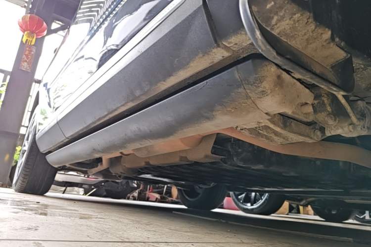 Used Haval Fierce Dragon Max 2023 1.5L Hi4 105 Four-Wheel Drive Smart Flagship Edition Right Side Sill
