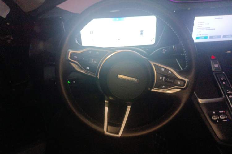 Used Haval Fierce Dragon Max 2023 1.5L Hi4 105 Four-Wheel Drive Smart Flagship Edition Steering Wheel