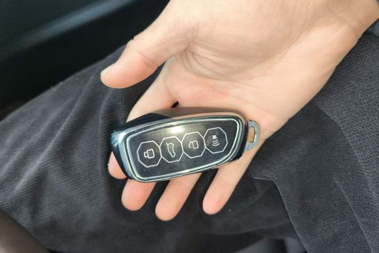 Used Haval Fierce Dragon Max 2023 1.5L Hi4 105 Four-Wheel Drive Navigation Edition Vehicle Key