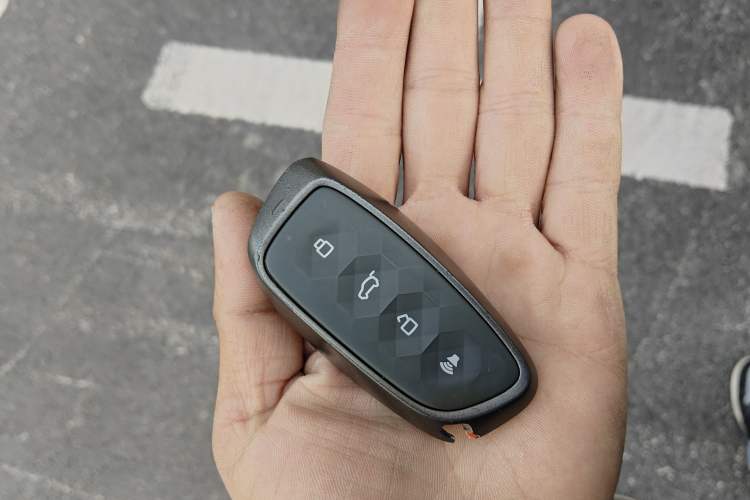 Used Haval Fierce Dragon Max 2023 1.5L Hi4 105 Four-Wheel Drive Smart Flagship Edition Vehicle Key