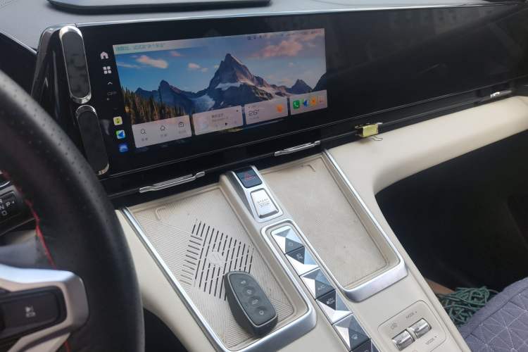 Used Haval Fierce Dragon Max 2023 1.5L Hi4 105 Four-Wheel Drive Smart Flagship Edition Audio And AC Panel