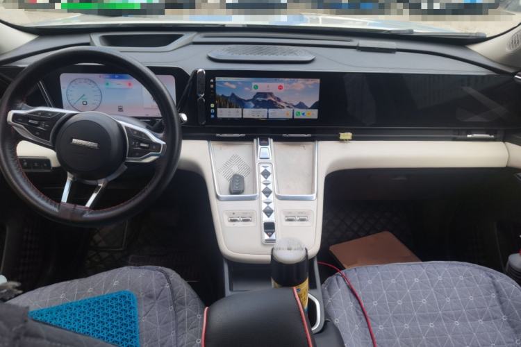 Used Haval Fierce Dragon Max 2023 1.5L Hi4 105 Four-Wheel Drive Smart Flagship Edition Center Console