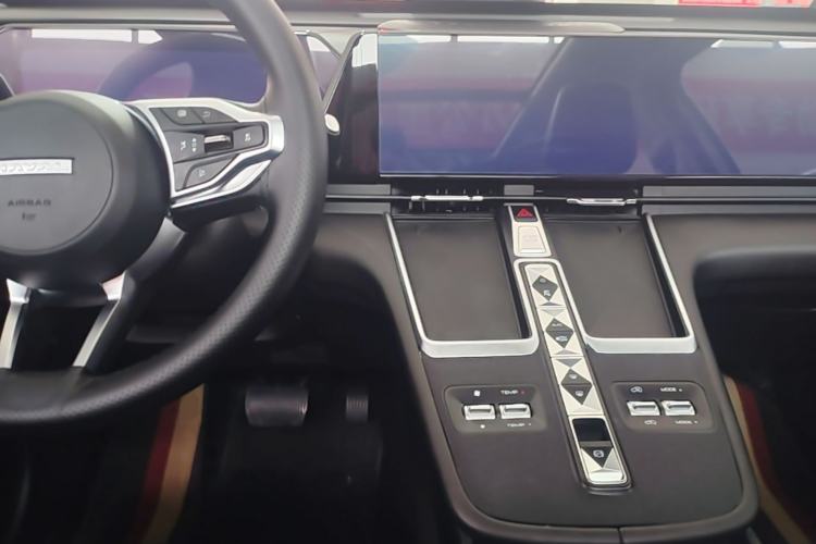 Used Haval Fierce Dragon Max 2023 1.5L Hi4 105 Four-Wheel Drive Navigation Edition Center Console