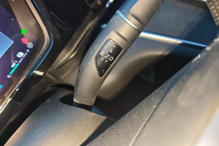 Used Haval Fierce Dragon Max 2023 1.5L Hi4 105 Four-Wheel Drive Navigation Edition Gear Lever