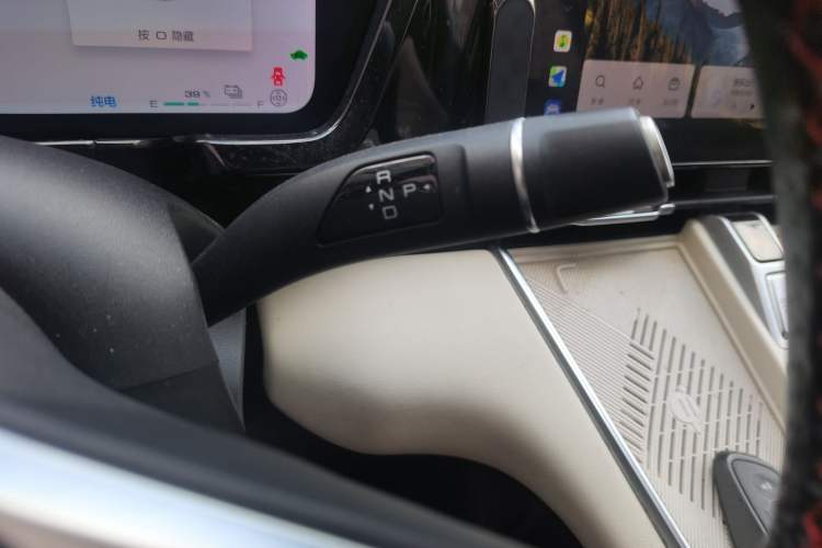 Used Haval Fierce Dragon Max 2023 1.5L Hi4 105 Four-Wheel Drive Smart Flagship Edition Gear Lever