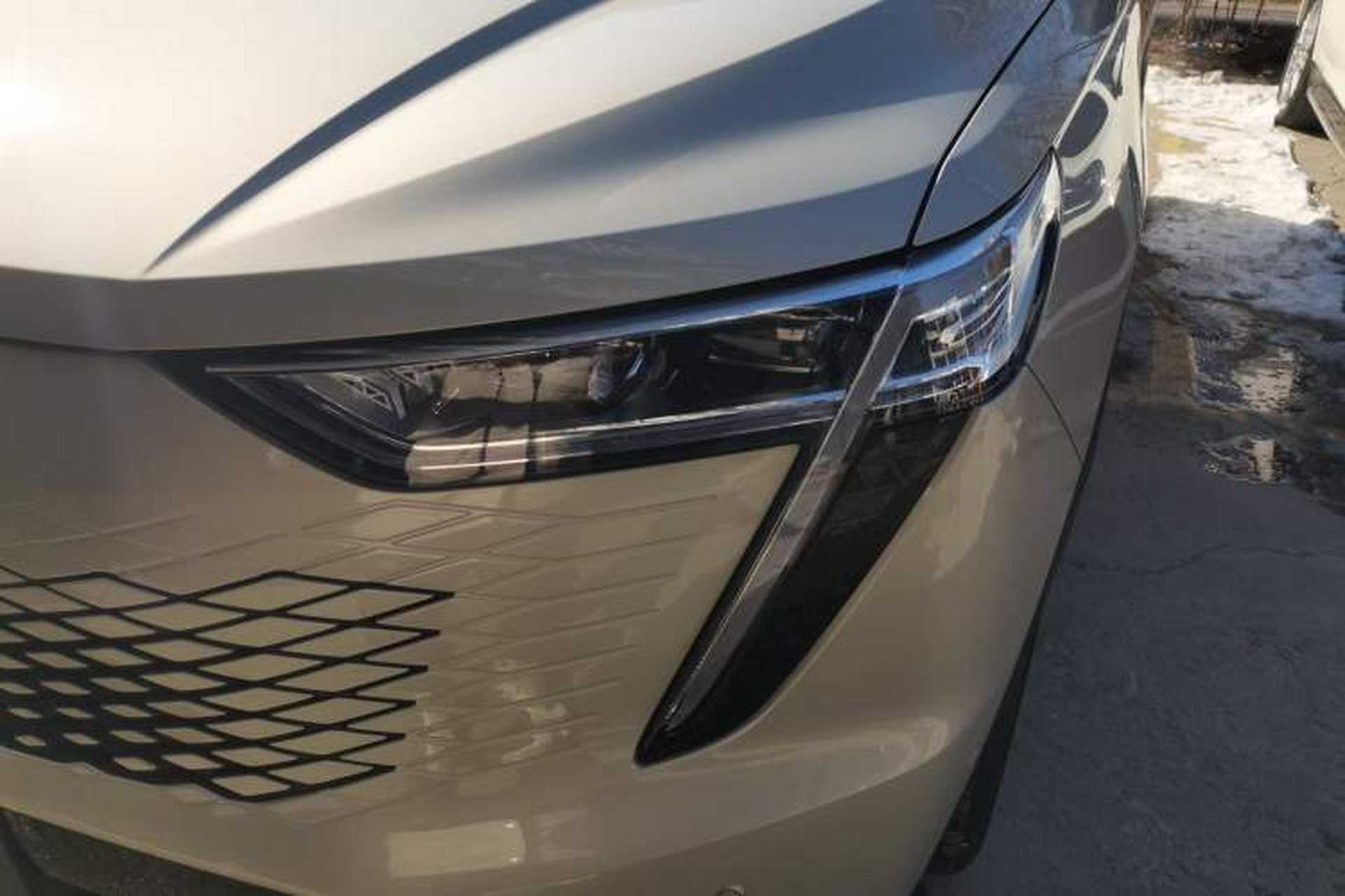 Used Haval Fierce Dragon Max 2023 1.5L Hi4 105 Four-Wheel Drive Smart Flagship Edition Left Front Headlight