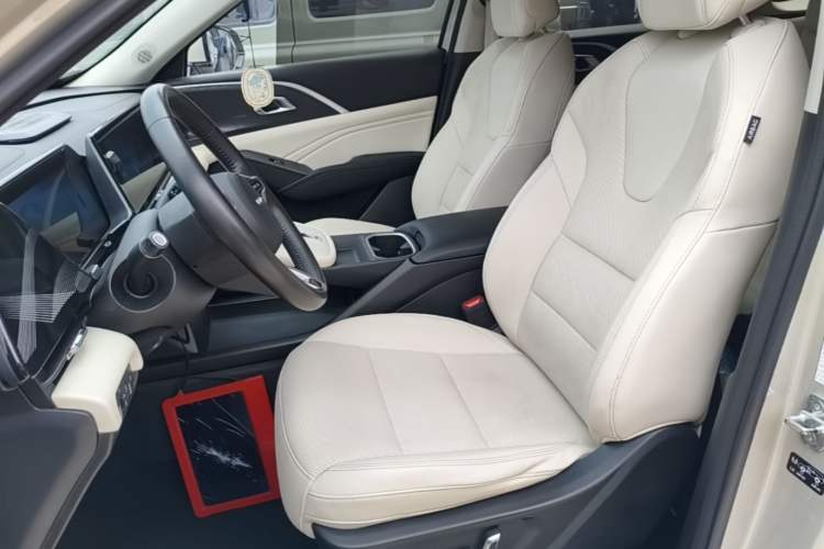 Used Haval Fierce Dragon Max 2023 1.5L Hi4 105 Four-Wheel Drive Smart Flagship Edition Left Front Seat