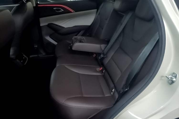 Used Haval Fierce Dragon Max 2023 1.5L Hi4 105 Four-Wheel Drive Smart Flagship Edition Left Rear Seat
