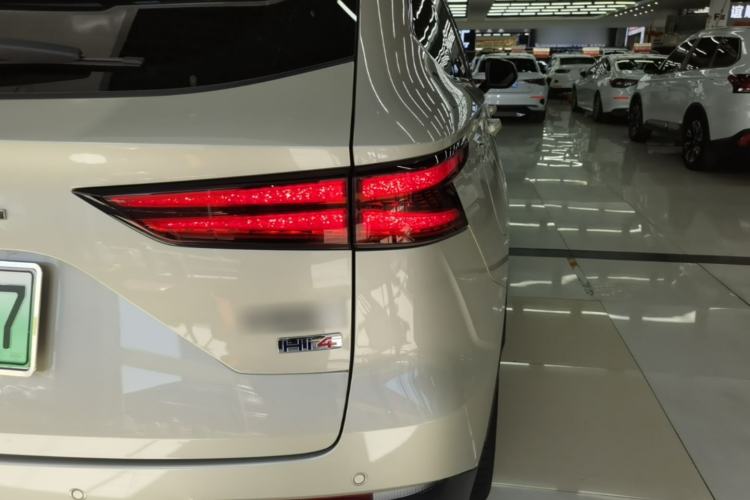 Used Haval Fierce Dragon Max 2023 1.5L Hi4 105 Four-Wheel Drive Navigation Edition Right Rear Taillight