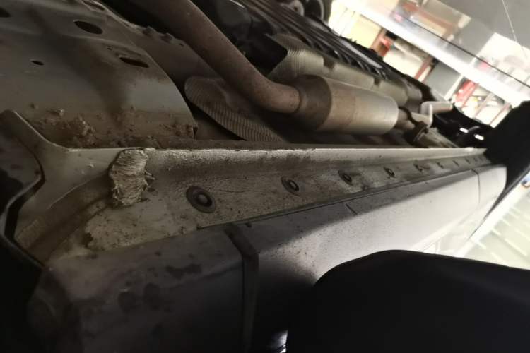 Used Haval Fierce Dragon Max 2023 1.5L Hi4 105 Four-Wheel Drive Navigation Edition Right Side Sill