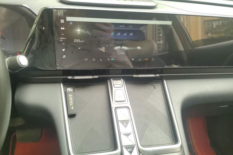 Used Haval Fierce Dragon Max 2023 1.5L Hi4 105 Four-Wheel Drive Navigation Edition Audio And AC Panel