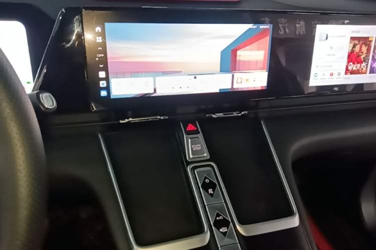 Used Haval Fierce Dragon Max 2023 1.5L Hi4 105 Four-Wheel Drive Navigation Edition Audio And AC Panel