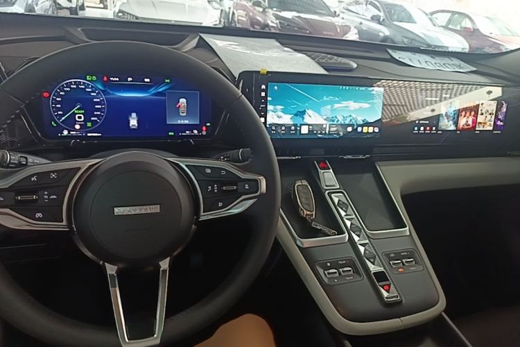 Used Haval Fierce Dragon Max 2023 1.5L Hi4 105 Four-Wheel Drive Smart Flagship Edition Center Console