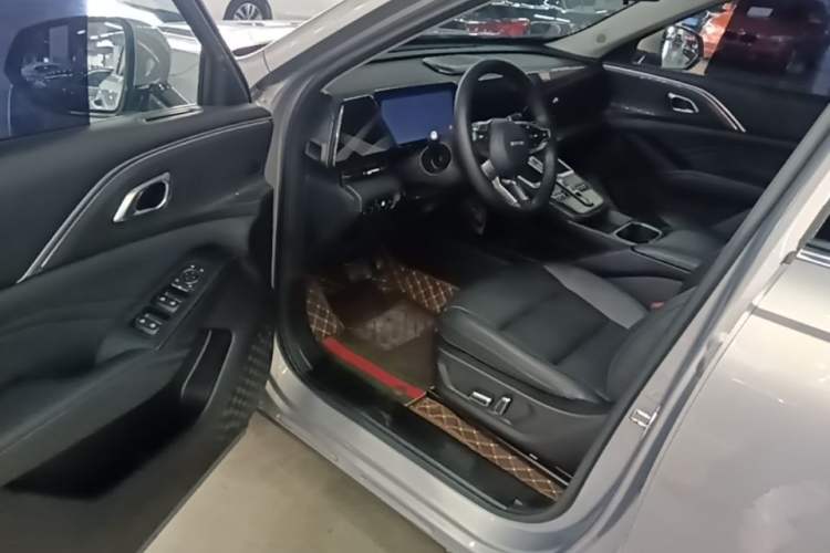 Used Haval Fierce Dragon Max 2023 1.5L Hi4 105 Four-Wheel Drive Navigation Edition Driver Seat