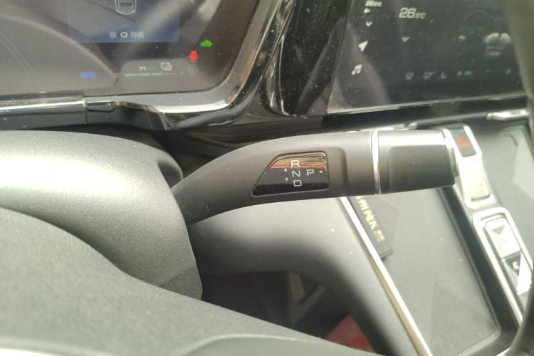 Used Haval Fierce Dragon Max 2023 1.5L Hi4 105 Four-Wheel Drive Navigation Edition Gear Lever