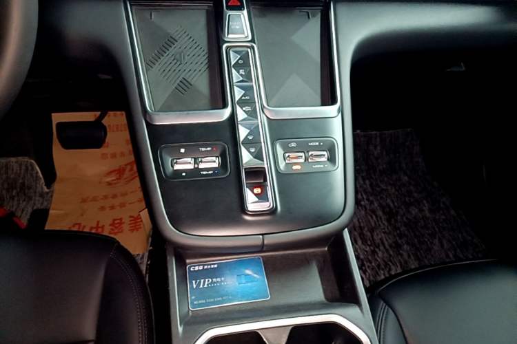 Used Haval Fierce Dragon Max 2023 1.5L Hi4 105 Four-Wheel Drive Smart Flagship Edition Gear Lever