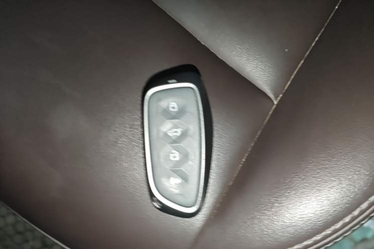 Used Haval Fierce Dragon Max 2023 1.5L Hi4 105 Four-Wheel Drive Navigation Edition Interior 1