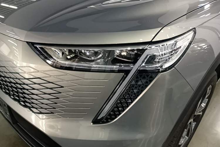Used Haval Fierce Dragon Max 2023 1.5L Hi4 105 Four-Wheel Drive Navigation Edition Left Front Headlight