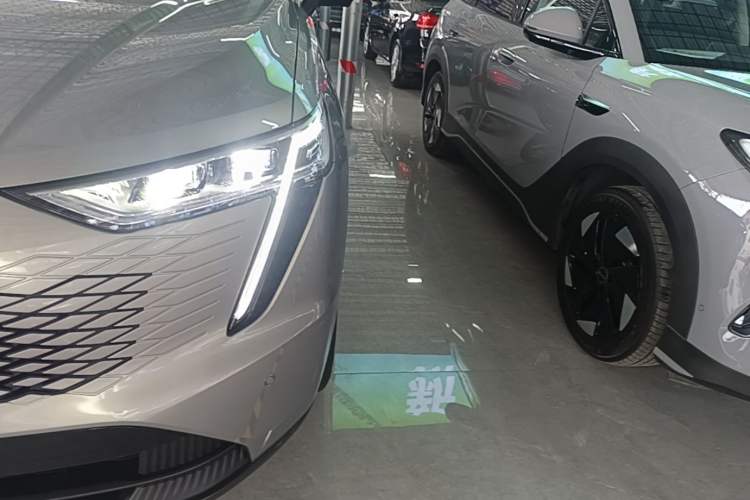 Used Haval Fierce Dragon Max 2023 1.5L Hi4 105 Four-Wheel Drive Smart Flagship Edition Left Front Headlight