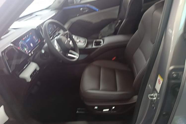 Used Haval Fierce Dragon Max 2023 1.5L Hi4 105 Four-Wheel Drive Smart Flagship Edition Left Front Seat