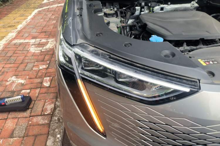Used Haval Fierce Dragon Max 2023 1.5L Hi4 105 Four-Wheel Drive Smart Flagship Edition Right Front Headlight