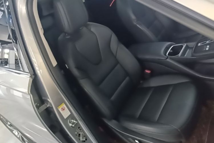Used Haval Fierce Dragon Max 2023 1.5L Hi4 105 Four-Wheel Drive Navigation Edition Right Front Seat