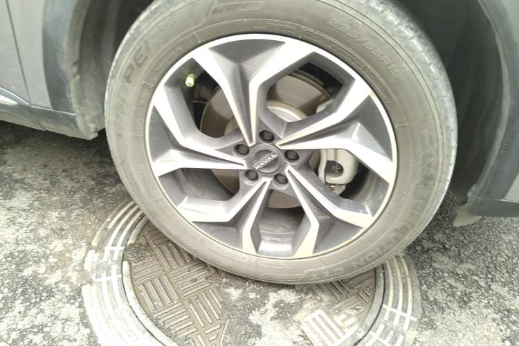 Used Haval Fierce Dragon Max 2023 1.5L Hi4 105 Four-Wheel Drive Navigation Edition Right Front Wheel Hub