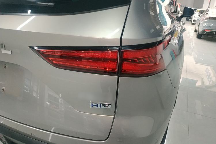 Used Haval Fierce Dragon Max 2023 1.5L Hi4 105 Four-Wheel Drive Elite Edition Right Rear Taillight
