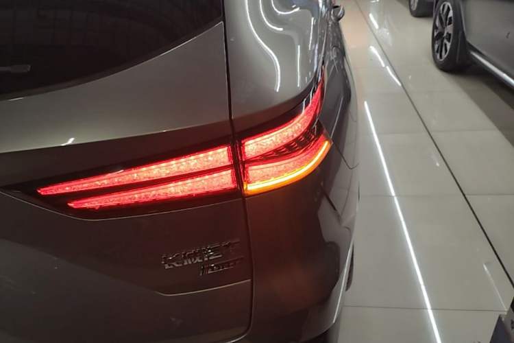 Used Haval Fierce Dragon Max 2023 1.5L Hi4 105 Four-Wheel Drive Navigation Edition Right Rear Taillight