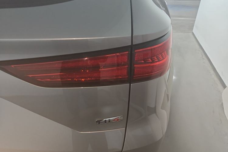 Used Haval Fierce Dragon Max 2023 1.5L Hi4 105 Four-Wheel Drive Navigation Edition Right Rear Taillight
