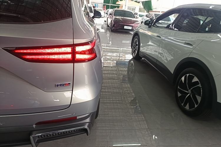 Used Haval Fierce Dragon Max 2023 1.5L Hi4 105 Four-Wheel Drive Smart Flagship Edition Right Rear Taillight