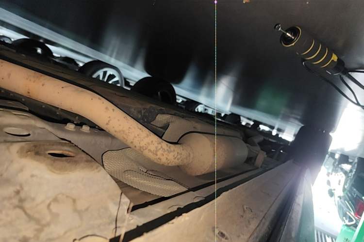 Used Haval Fierce Dragon Max 2023 1.5L Hi4 105 Four-Wheel Drive Smart Flagship Edition Right Side Sill