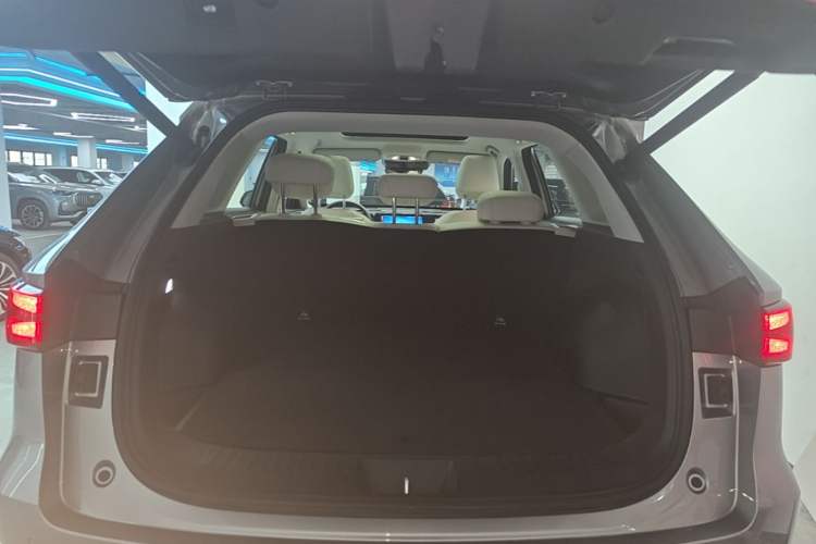 Used Haval Fierce Dragon Max 2023 1.5L Hi4 105 Four-Wheel Drive Navigation Edition Trunk