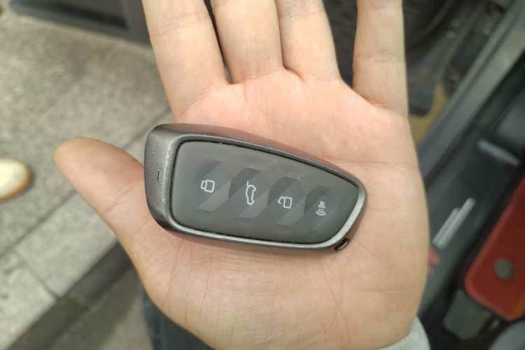 Used Haval Fierce Dragon Max 2023 1.5L Hi4 105 Four-Wheel Drive Navigation Edition Vehicle Key